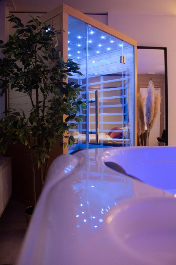 Spa Palawan Prive Avec Jacuzzi Et Sauna Liege Hotell Exteriör bild